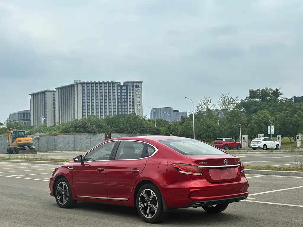 MG6 20 T Auto Luxury Connected CN-V