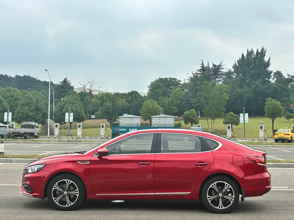 MG6 20 T Auto Luxury Connected CN-V