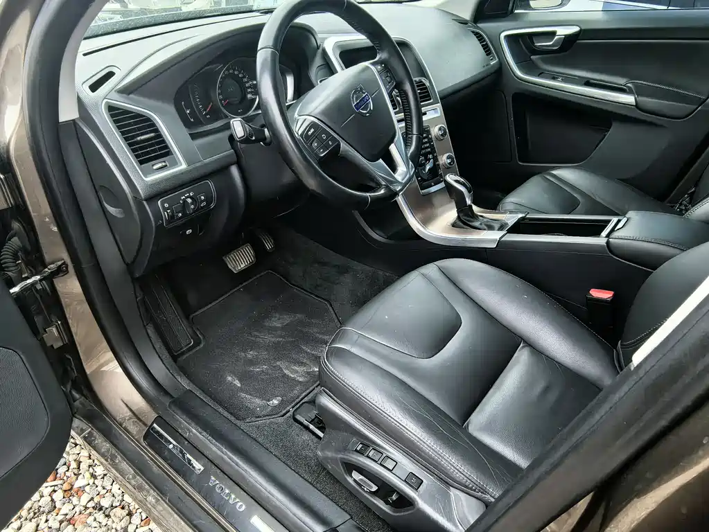 Volvo XC60 T5 AWD Smart Progress