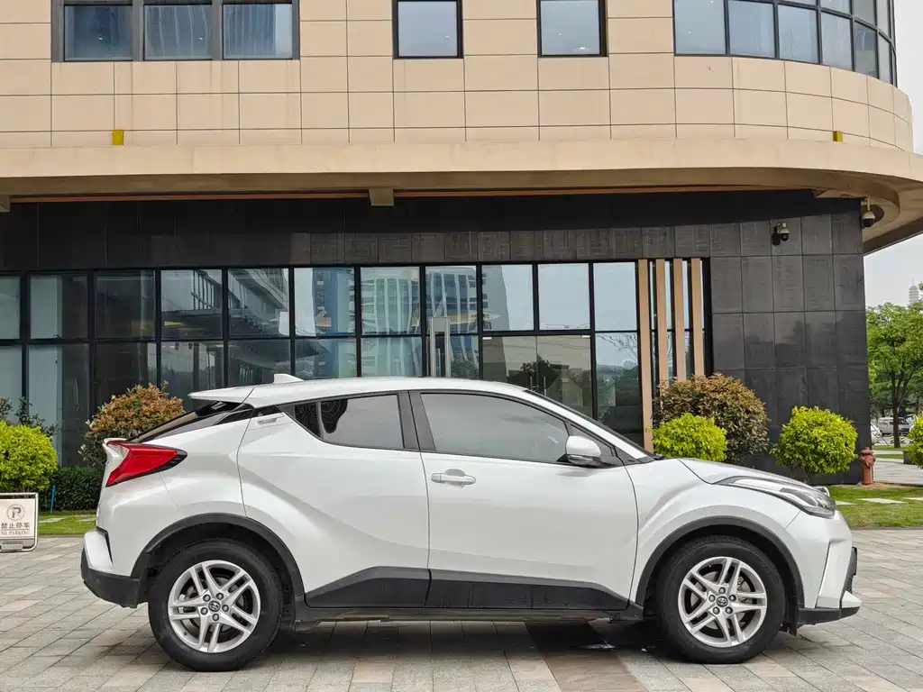 Toyota C-HR 2.0 L Comfort