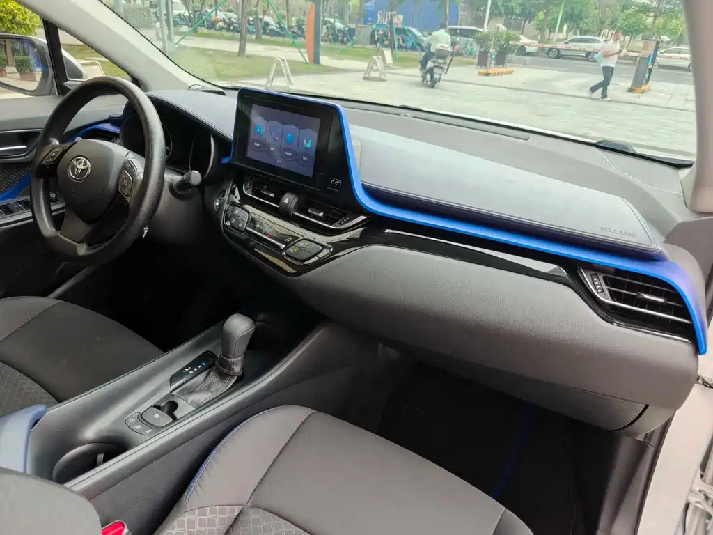 Toyota C-HR 2.0 L Comfort