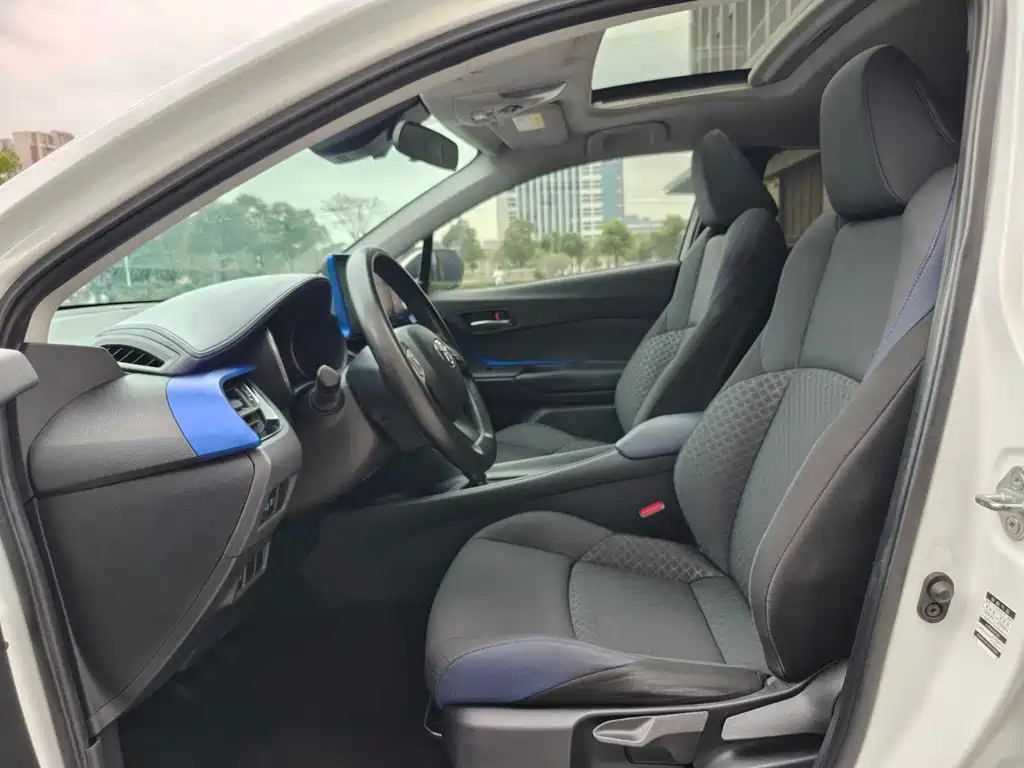 Toyota C-HR 2.0 L Comfort