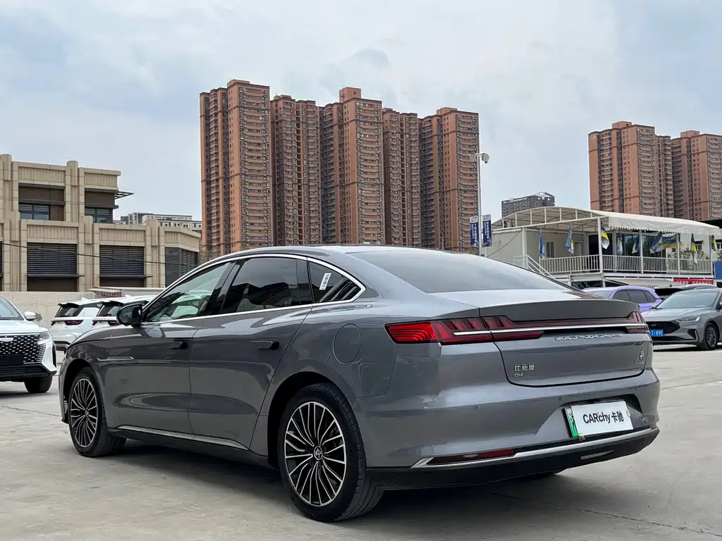 Han DM 4 WD Performance Luxury
