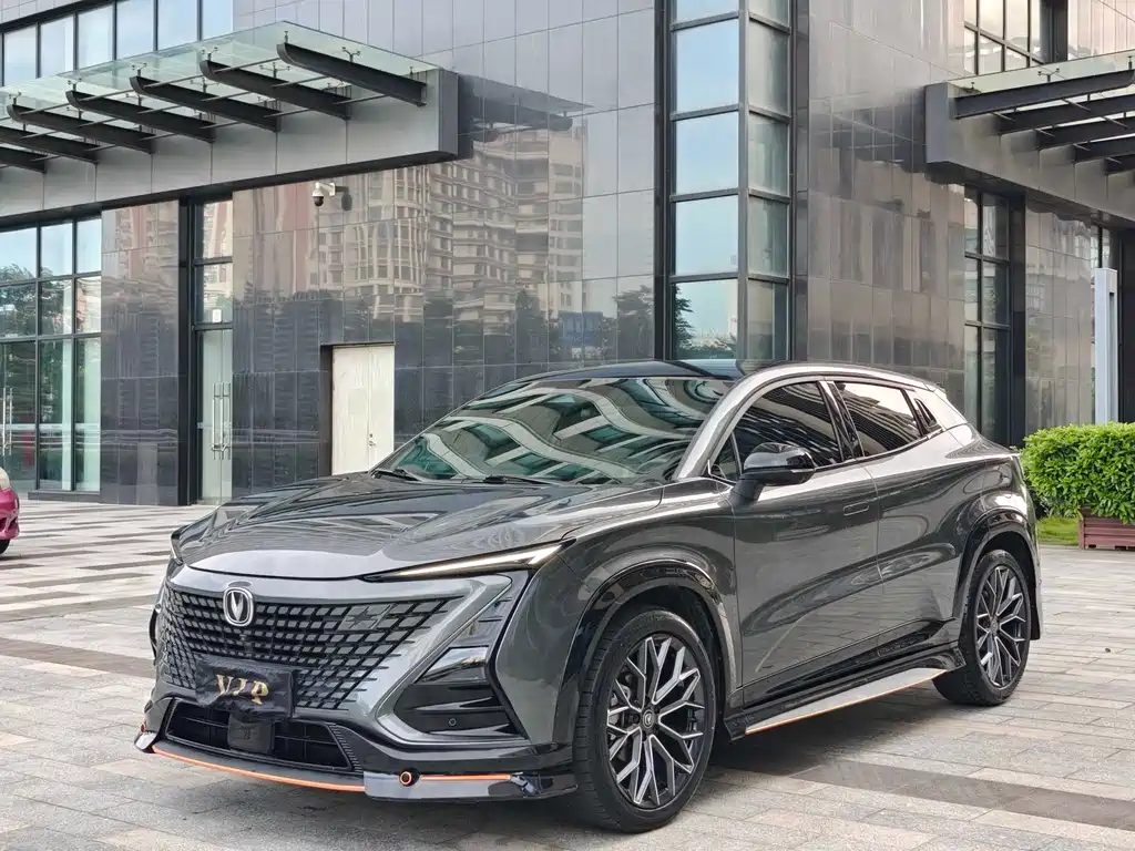 Changan UNI-T 1.5 T Sport Distinguished