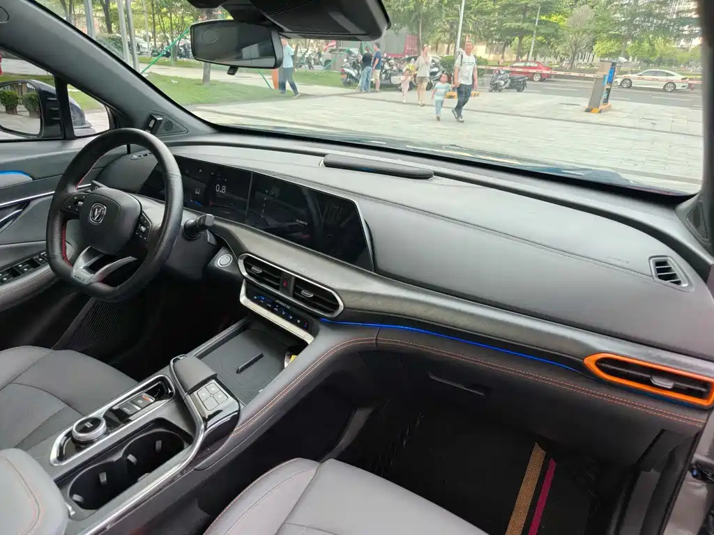 Changan UNI-T 1.5 T Sport Distinguished