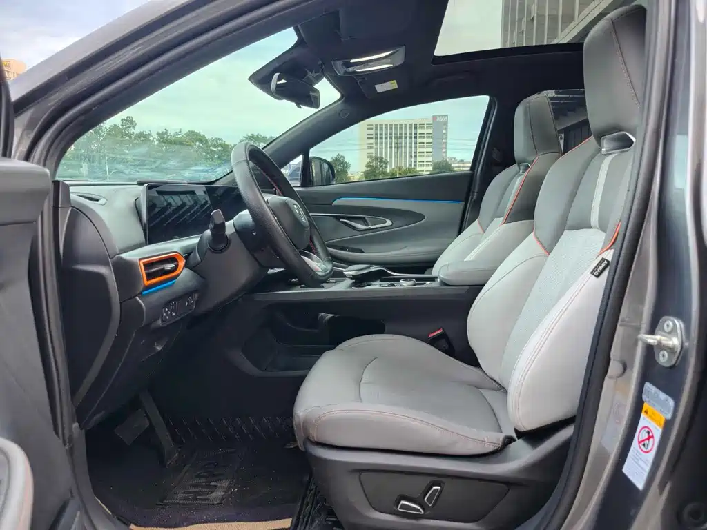 Changan UNI-T 1.5 T Sport Distinguished