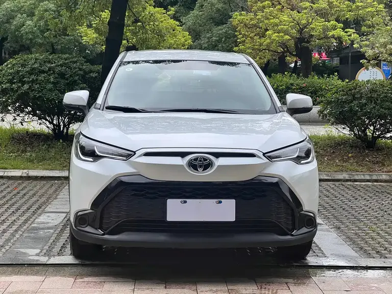 Toyota Frontlander 2.0 L CVT Elite plus