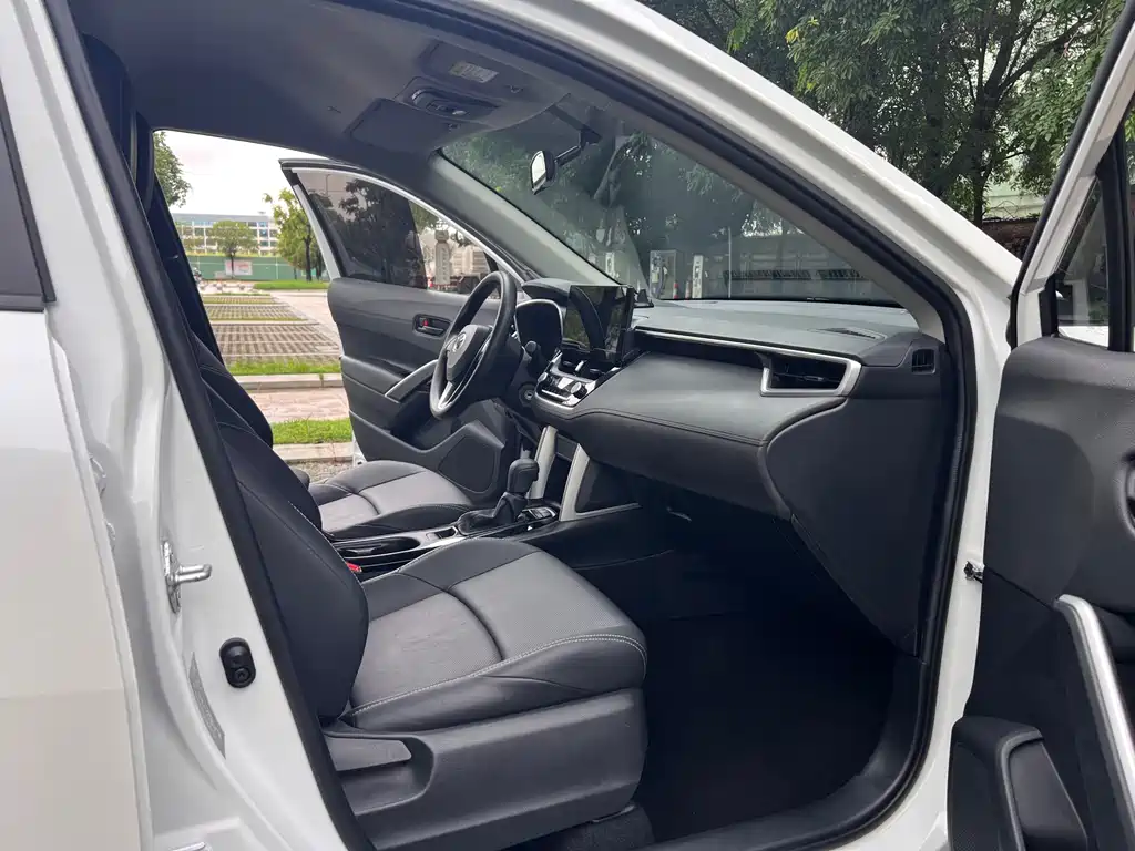 Frontlander 2.0 L CVT Elite plus