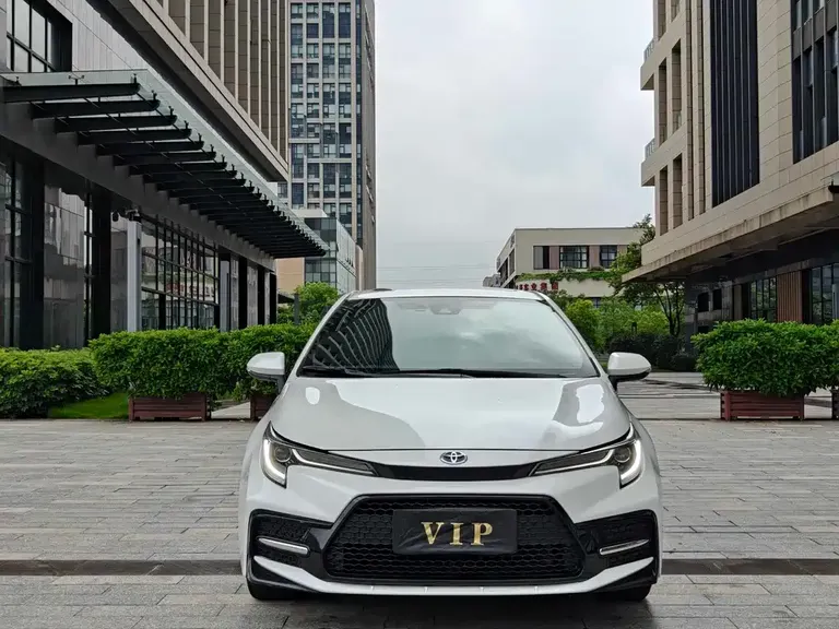 Toyota Levin Dual Engine 1.8 H E-CVT Sport