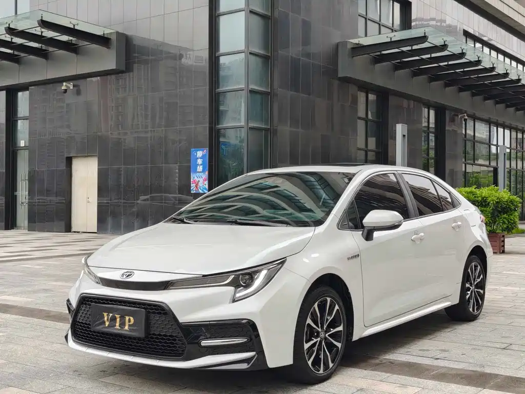 Levin Dual Engine 1.8 H E-CVT Sport