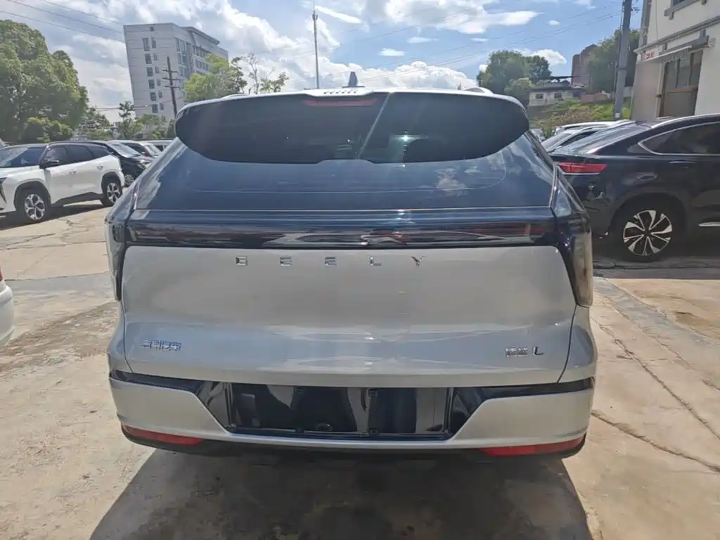 Boyue L 4 th Gen 1.5 TD DCT Mountains Rivers