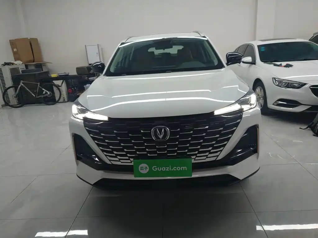 Changan CS55 PLUS 2 nd Gen 1.5 T DCT Distinguished