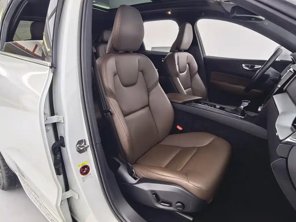 Volvo XC60 T5 4 WD Smart Ease Luxury