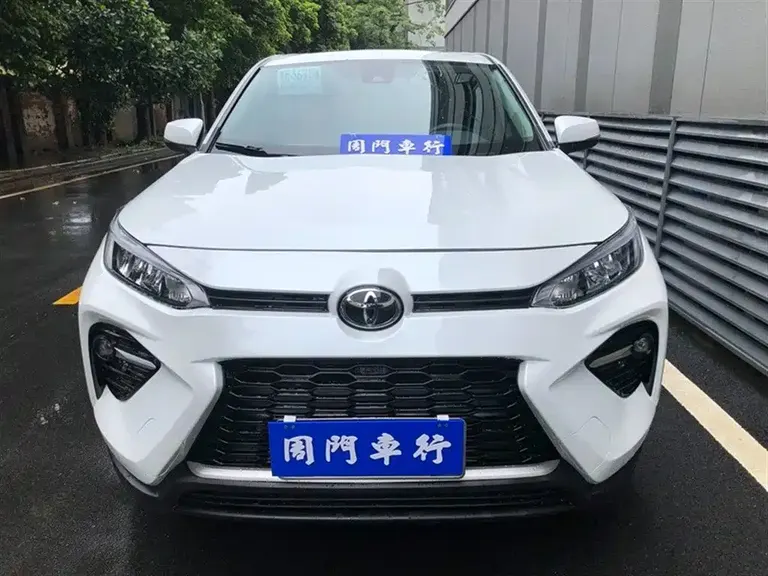 Toyota Wildlander 2.0 L CVT 2 WD Urban