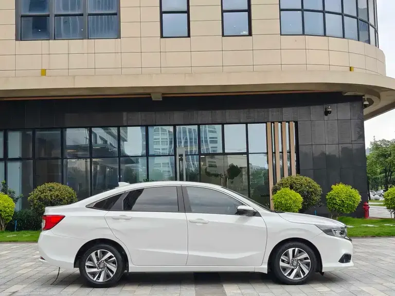 Honda Crider 180 Turbo CVT Luxury CN-V