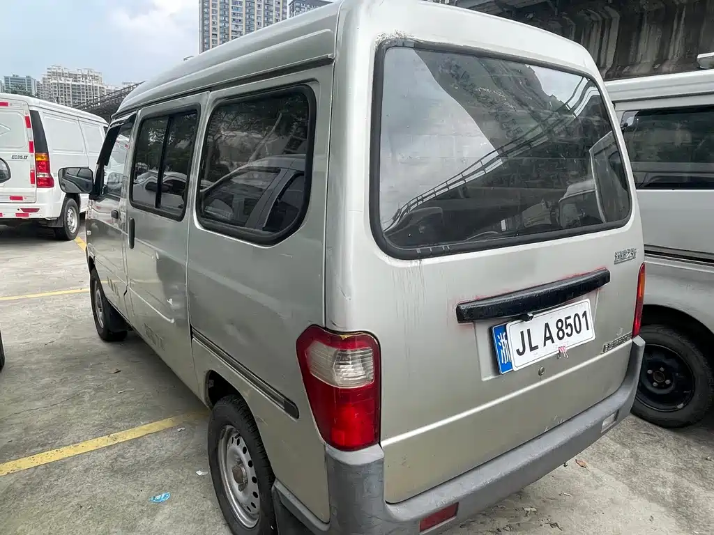 Wuling Zhiguang 1.0 L Basic