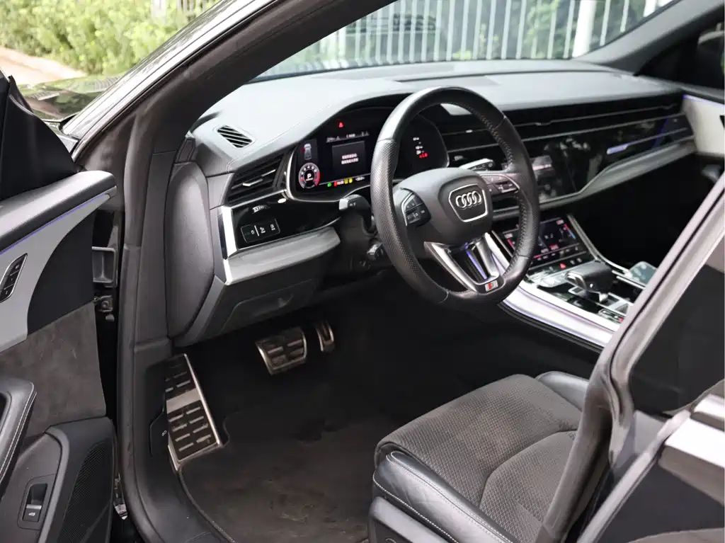 Audi Q8 奥迪Q8 2019款 55 TFSI 尊享动感型