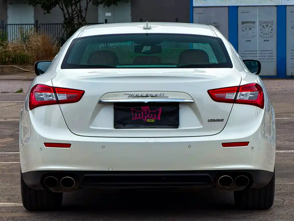 Ghibli 3.0 T Standard