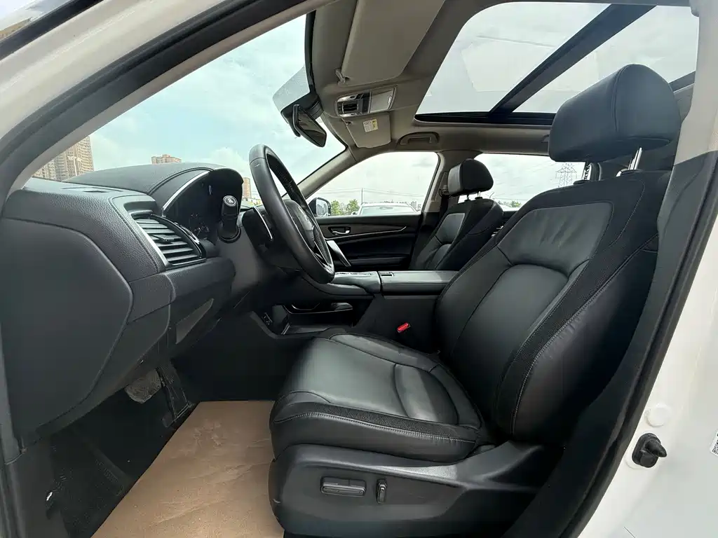 Avancier 370 TURBO 2 WD Luxury