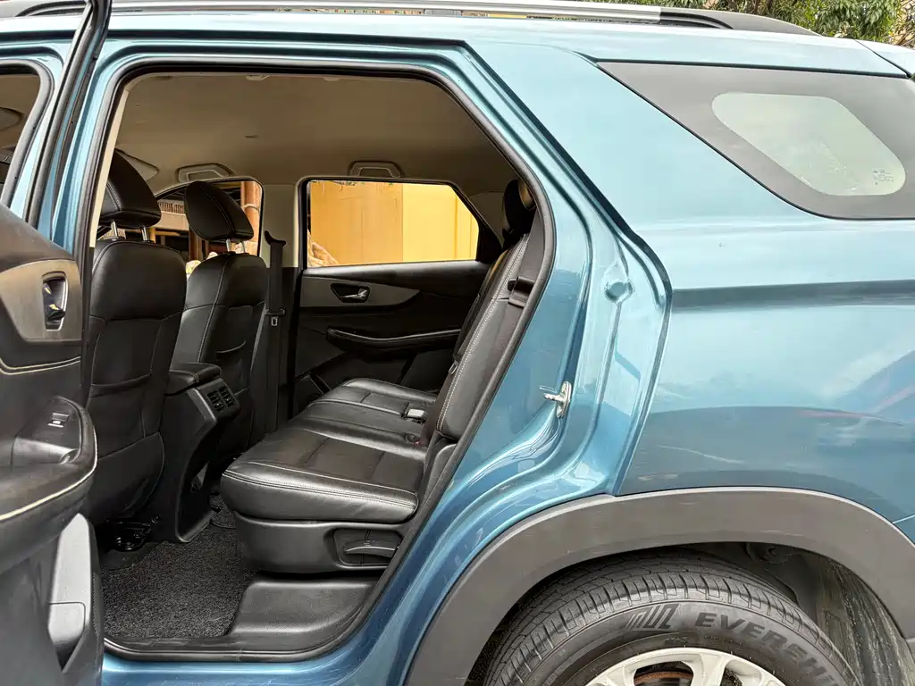Fengguang S560 1.5 T Manual Urban 7-seat
