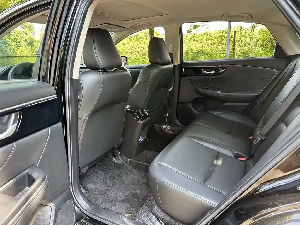 Crider 180 Turbo CVT Comfort CN-V
