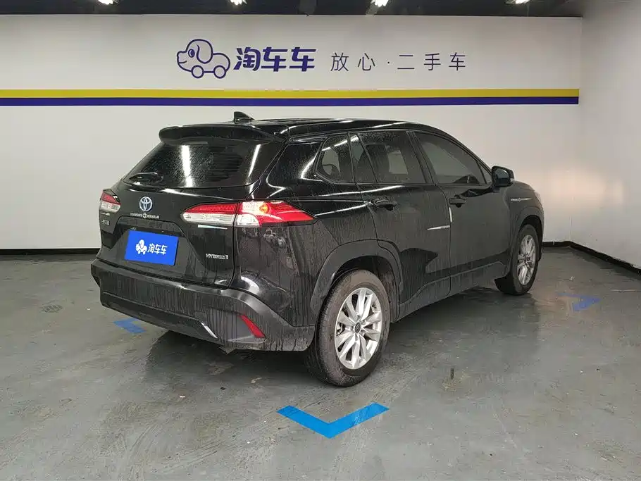 Corolla Cross Dual Engine 2.0 L Pioneer