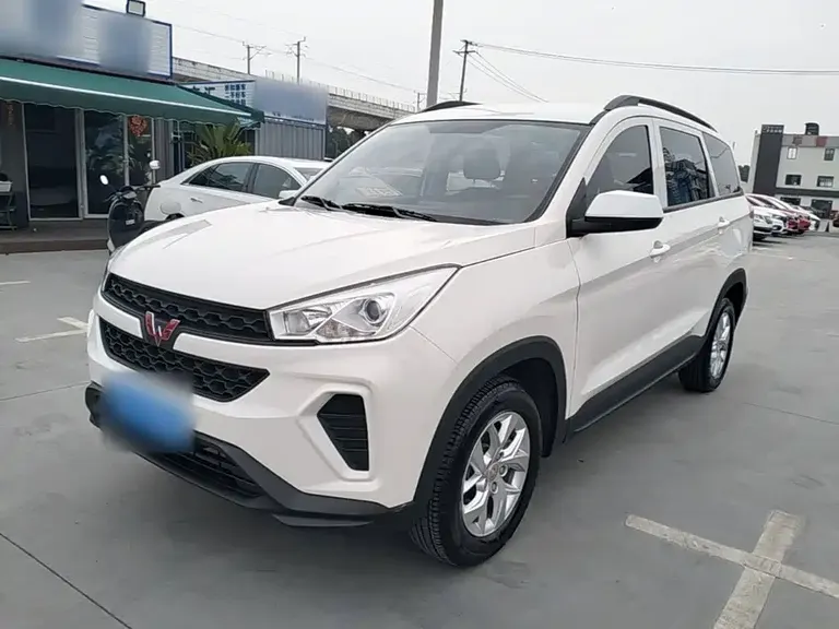 Wuling Hongguang S3 1.5 L Manual Standard CN-VI