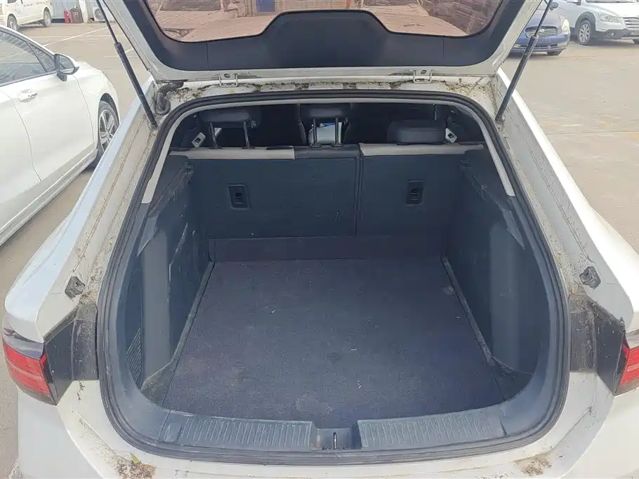 Baojun RC-5 1.5 T CVT Smart Shine Premium