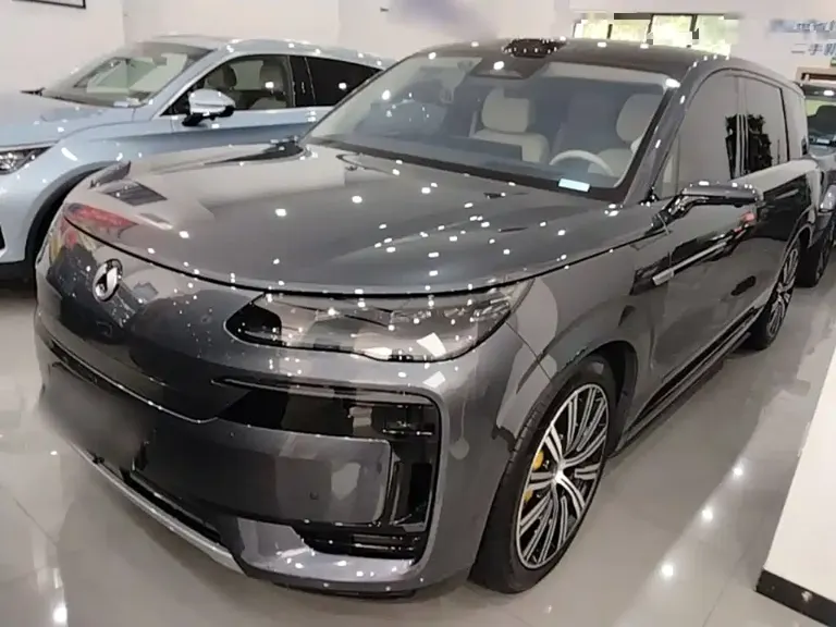 Denza N9 Flagship