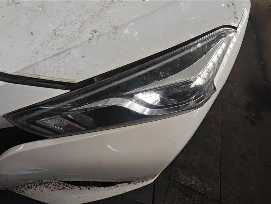 Lannia 1.6 L CVT Smart Cool