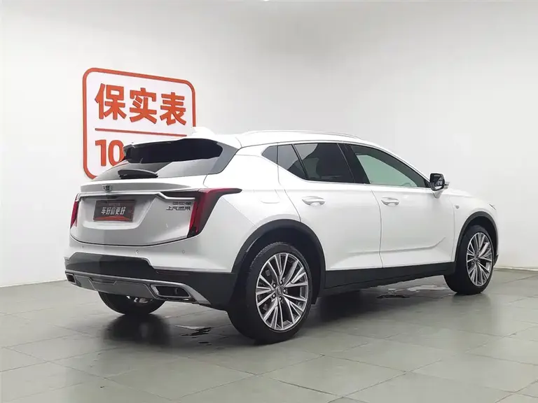 Cadillac GT4 25 T Luxury