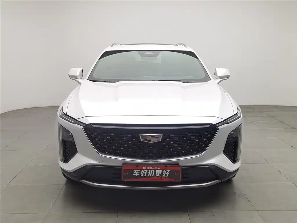 Cadillac GT4 25 T Luxury