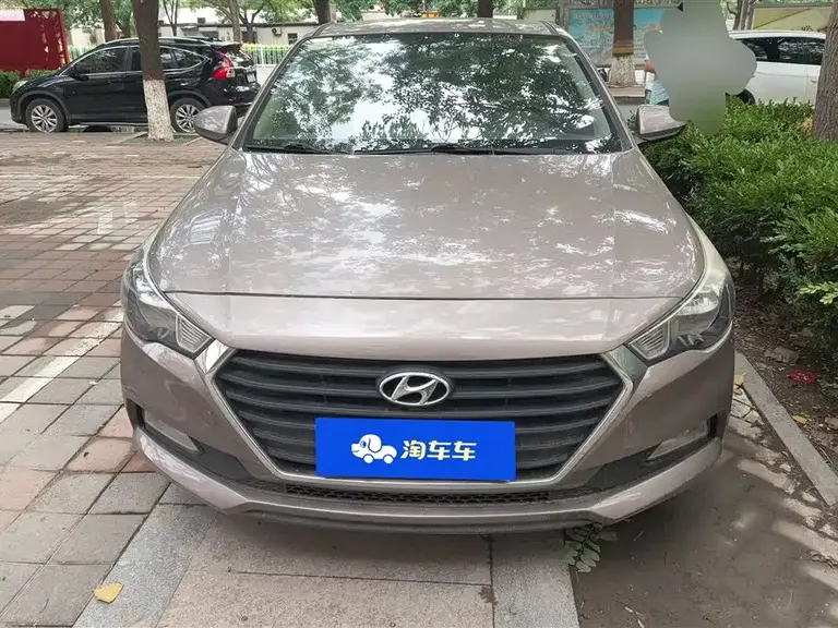 Hyundai Verna 悦纳 2016款 1.4 L 自动活力版SPORT