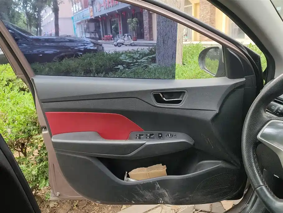 Verna 悦纳 2016款 1.4 L 自动活力版SPORT