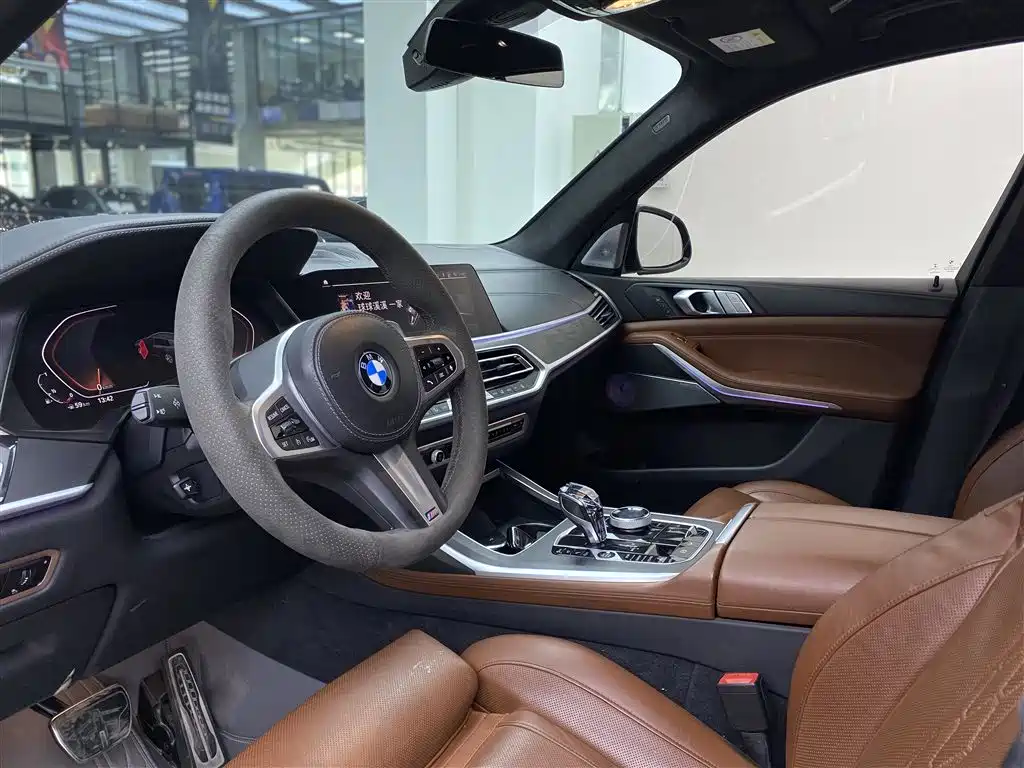 BMW X7 xDrive40 i Premium M Sport Package