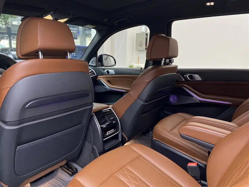 BMW X7 xDrive40 i Premium M Sport Package