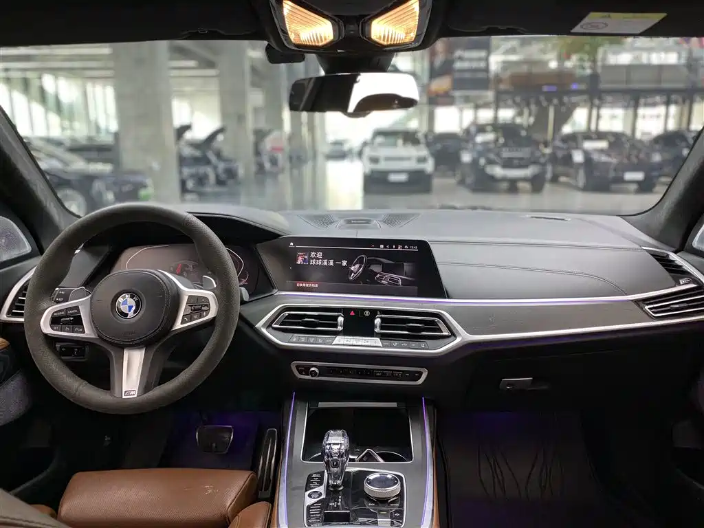 BMW X7 xDrive40 i Premium M Sport Package