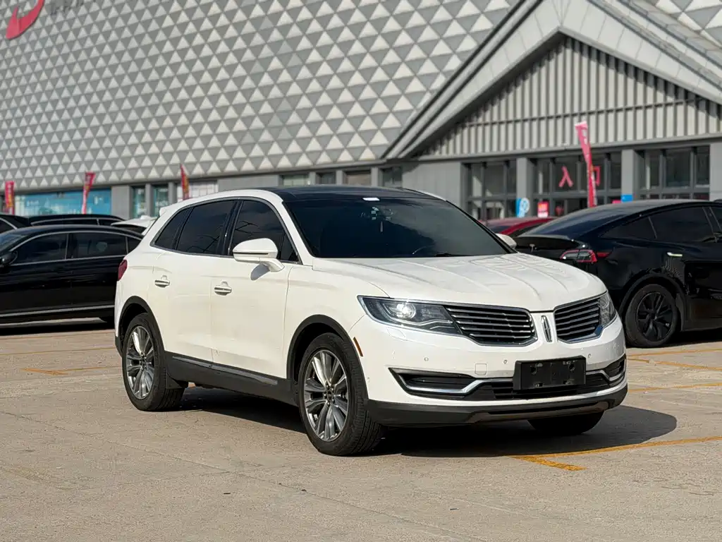 Lincoln MKX 2.7 T 4 WD Honor Shine