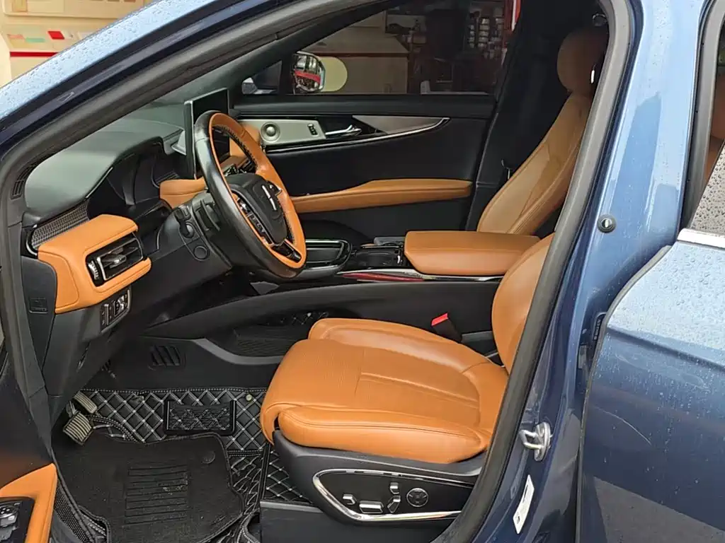 Nautilus 2.7 T 4 WD President