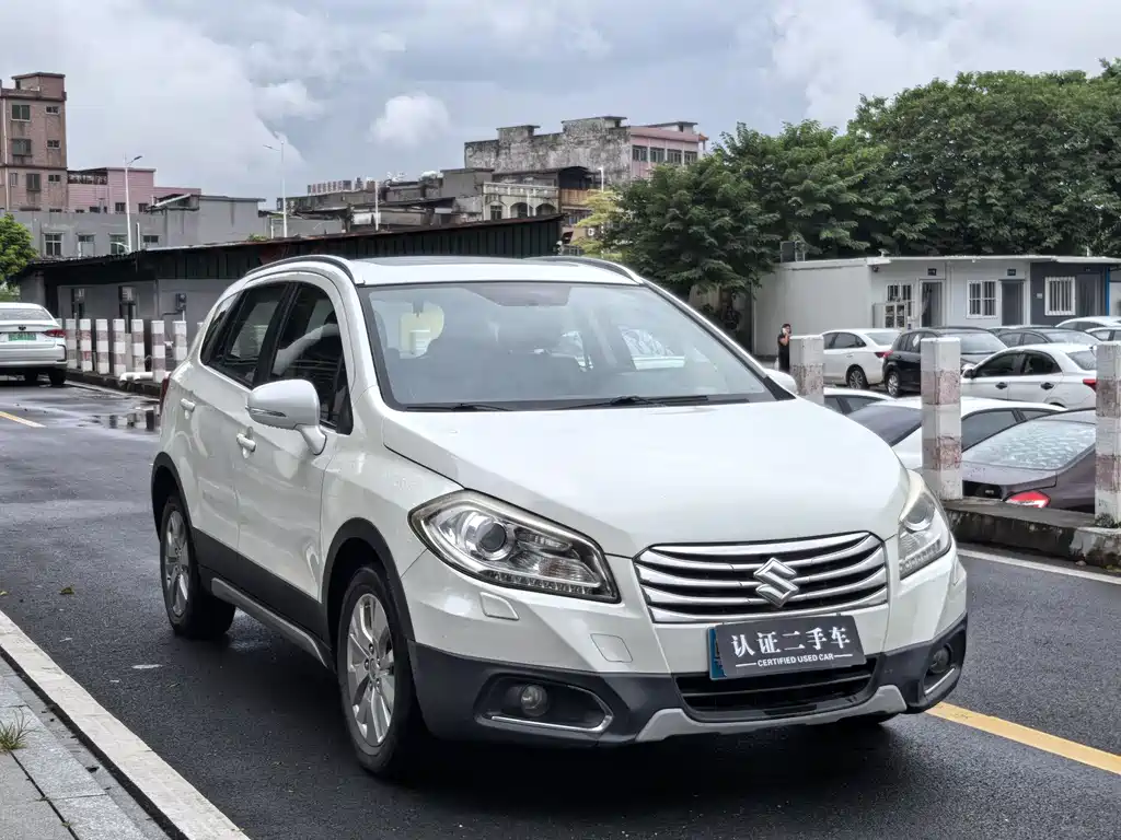 S-Cross 1.6 L CVT 2 WD Elite