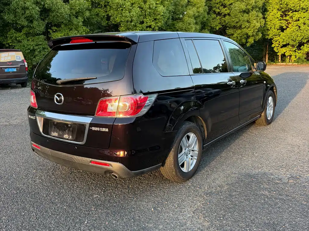 Mazda 8 马自达8 2013款 2.5 L 精英版