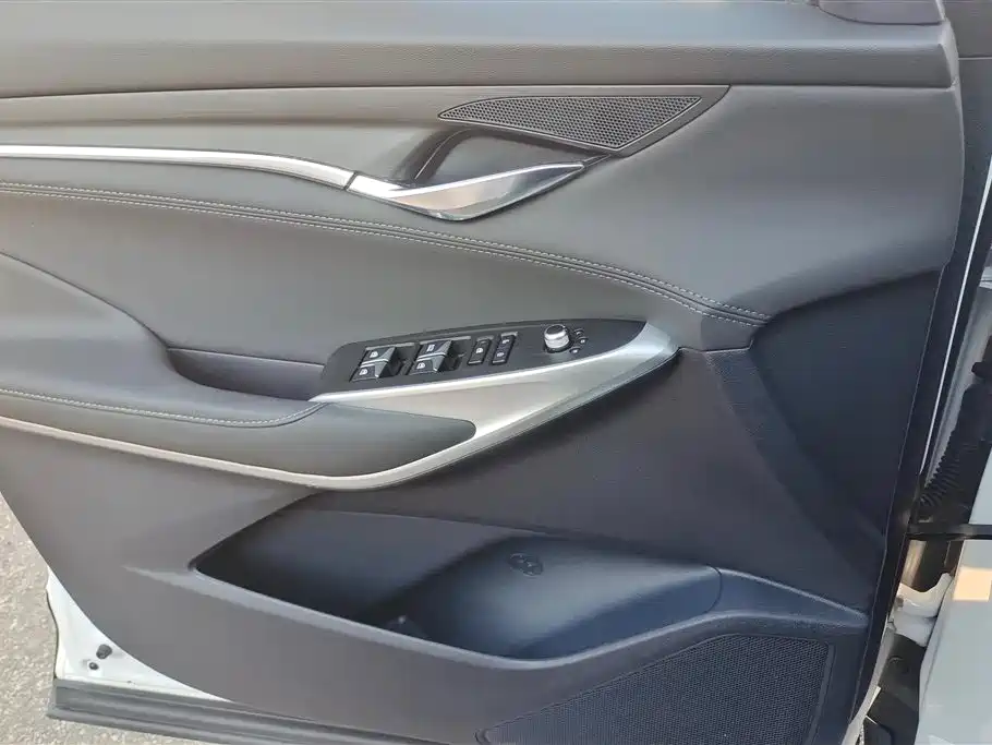 Changan CS75 PLUS 1.5 T Auto Elite