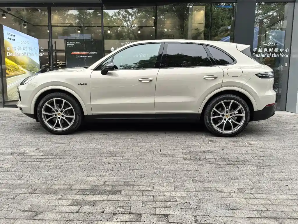 Cayenne NEV Cayenne E-Hybrid 2.0 T
