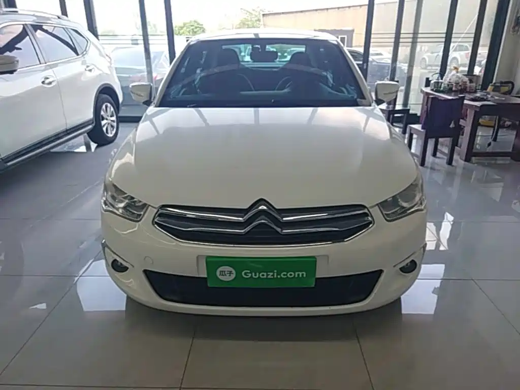 Elysee 1.6 L Manual Fashion