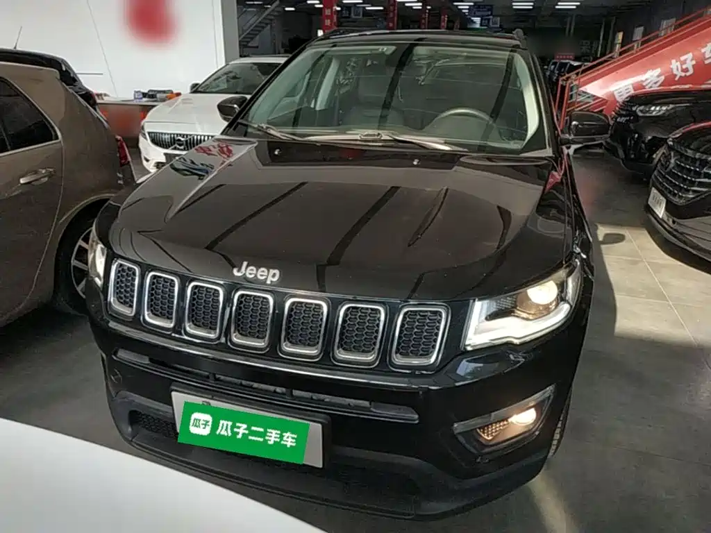 Compass 200 T Auto Home Enjoyment