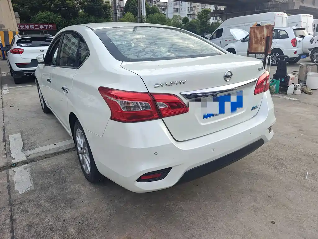 Sylphy 1.6 XL CVT Luxury