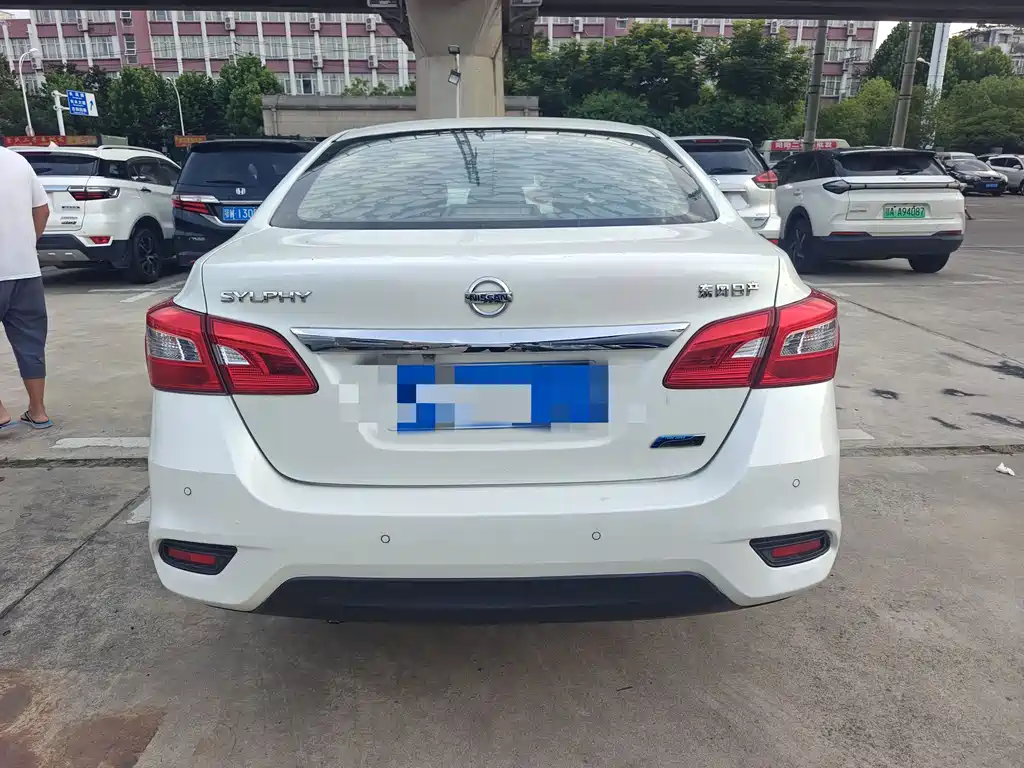 Sylphy 1.6 XL CVT Luxury