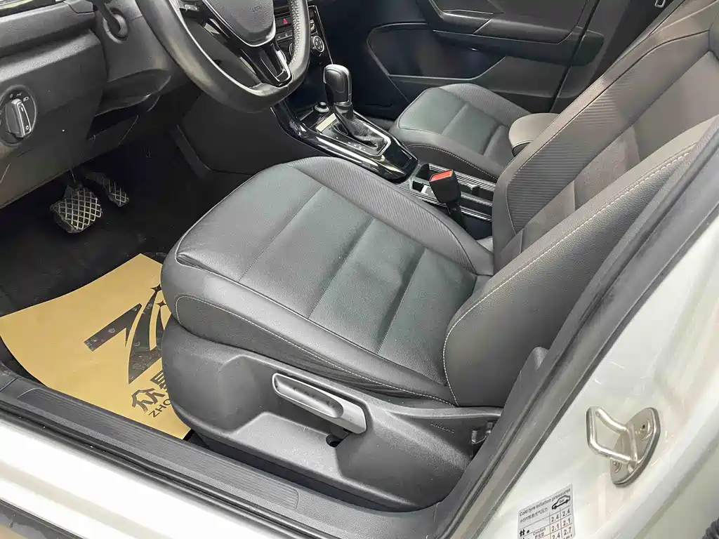 T-ROC 280 TSI DSG 2 WD Comfort Connected