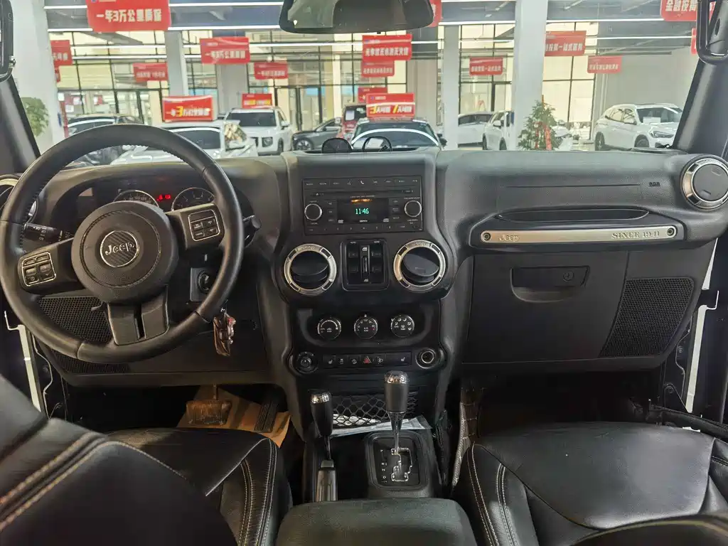 Wrangler 3.0 L Sahara 4-door Comfort Enjoyment