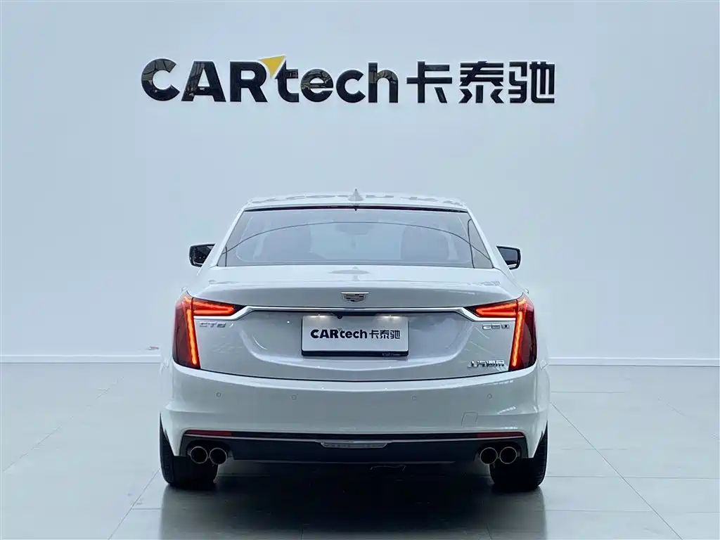 Cadillac CT6 28 T Fashion